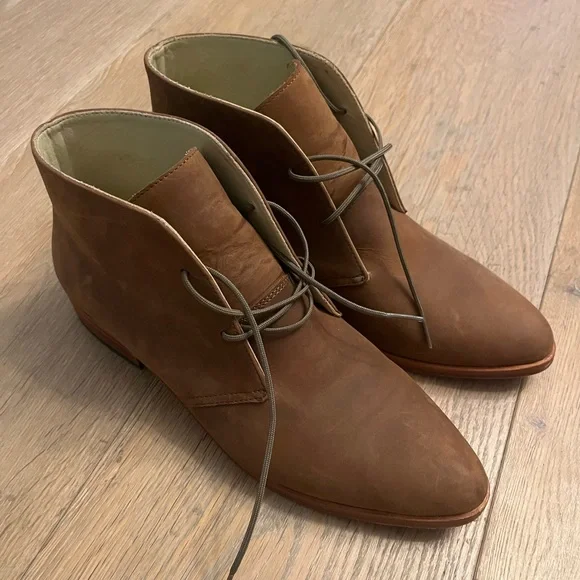 Nisolo brown leather boots. - Picture 1 of 5